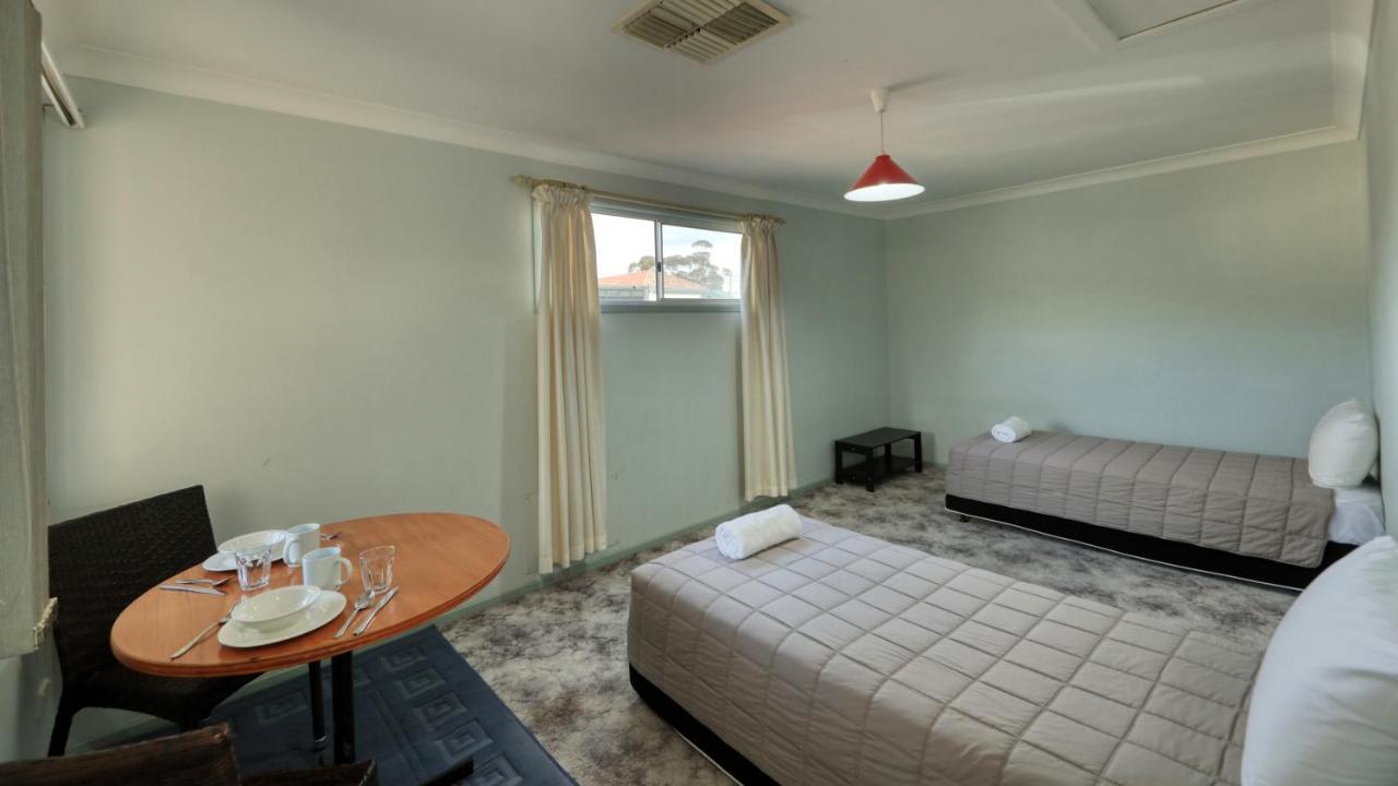 Cowra Motor Inn Ngoại thất bức ảnh